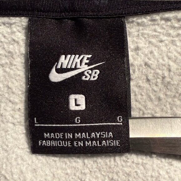 Nike Gray SB Hoodie with Graphics  -Mens Size Large - Picture 6 of 9